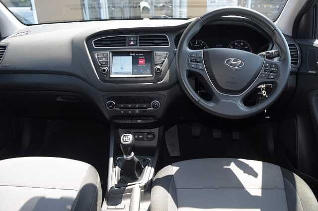 Hyundai i20 5 Door 1.2 MPi (84ps) Premium Nav