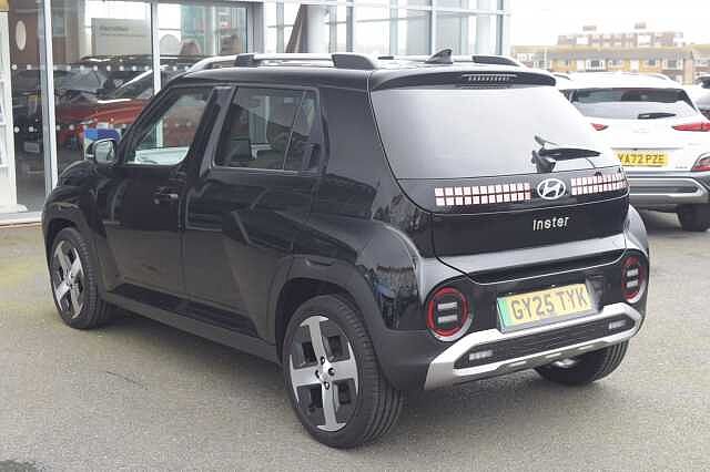 Hyundai INSTER 85kW 02 49kWh 5dr Auto Black