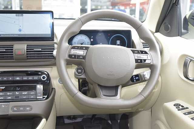 Hyundai INSTER 85kW 02 49kWh 5dr Auto Black