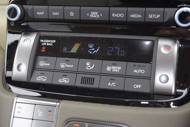 Hyundai INSTER 85kW 02 49kWh 5dr Auto Black