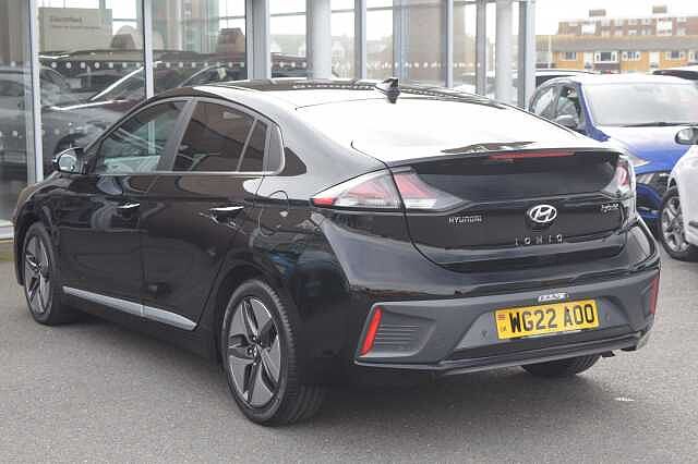 Hyundai IONIQ 1.6 GDi Hybrid Premium SE 5dr DCT