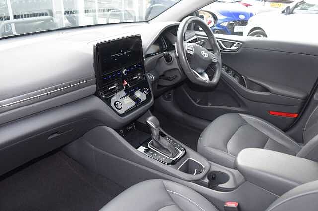 Hyundai IONIQ 1.6 GDi Hybrid Premium SE 5dr DCT