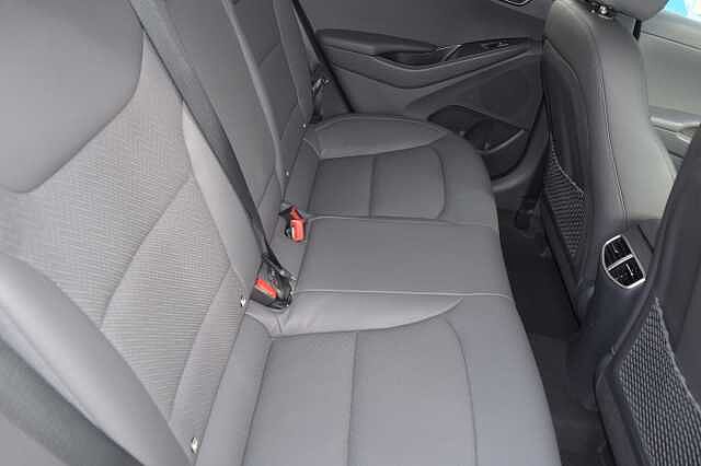 Hyundai IONIQ 1.6 GDi Hybrid Premium SE 5dr DCT