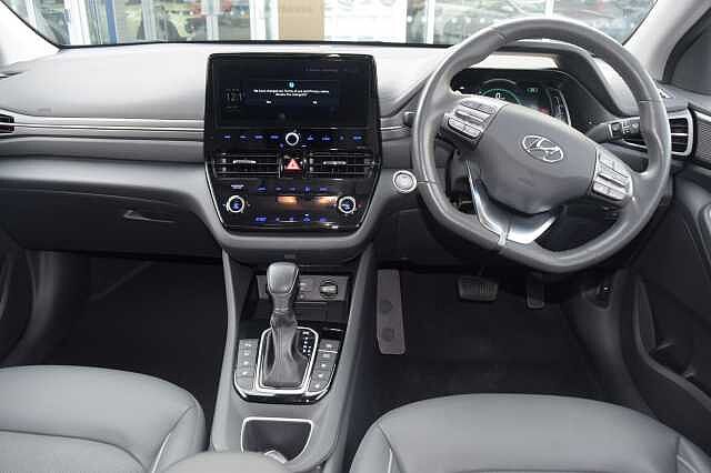 Hyundai IONIQ 1.6 GDi Hybrid Premium SE 5dr DCT