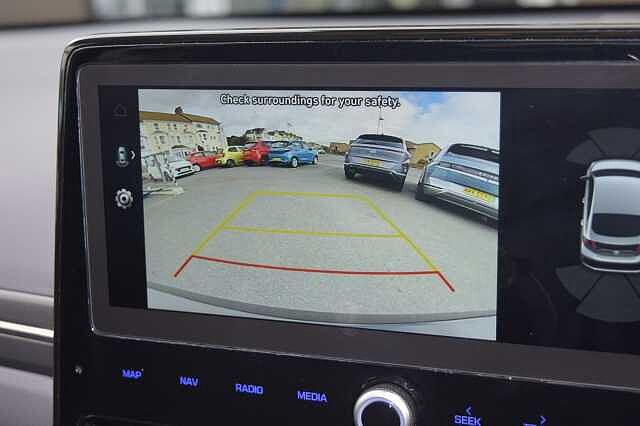 Hyundai IONIQ 1.6 GDi Hybrid Premium SE 5dr DCT