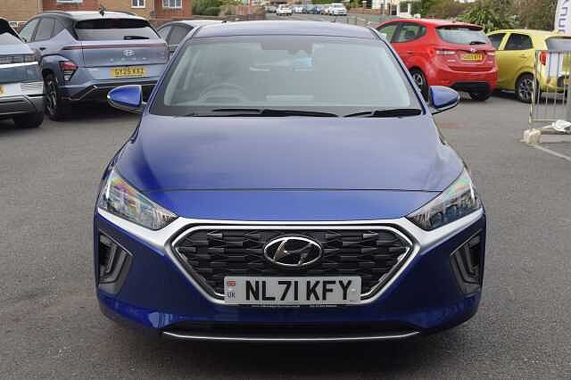 Hyundai IONIQ 1.6 GDi Hybrid Premium 5dr DCT