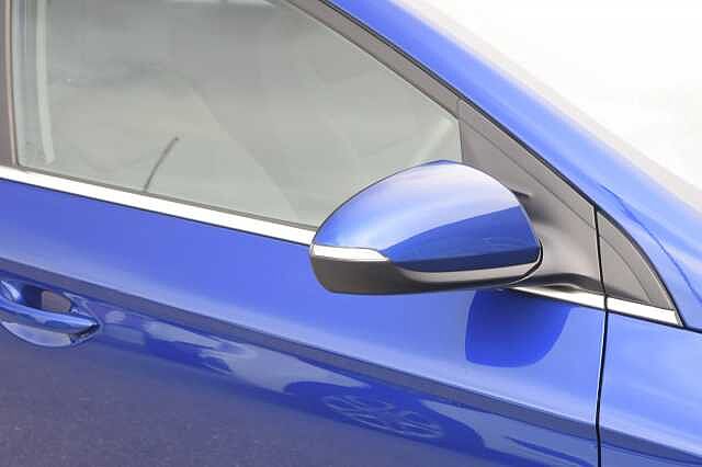 Hyundai IONIQ 1.6 GDi Hybrid Premium 5dr DCT