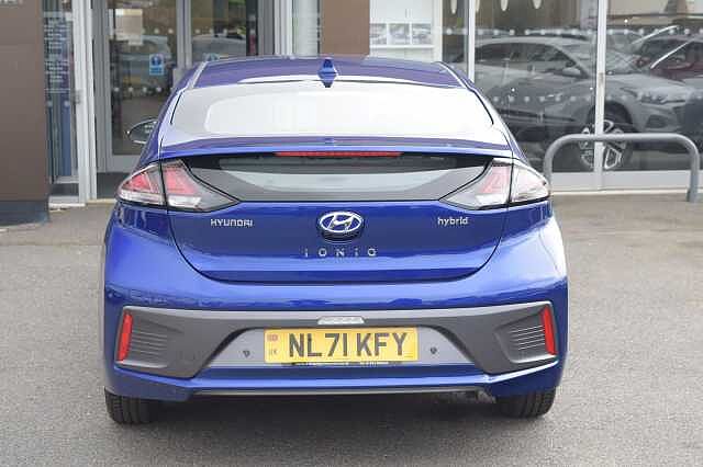 Hyundai IONIQ 1.6 GDi Hybrid Premium 5dr DCT