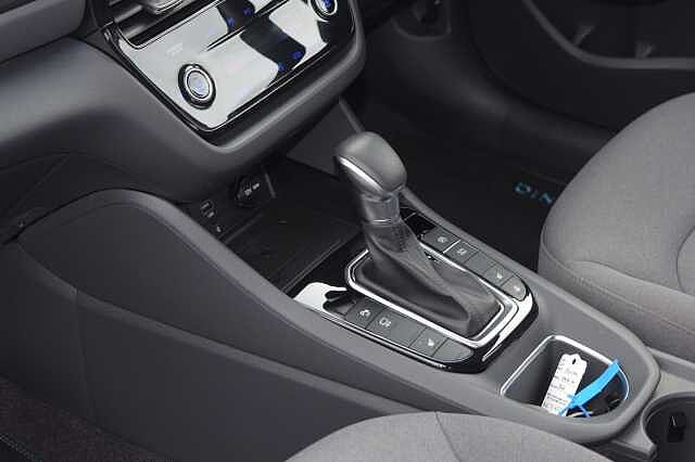 Hyundai IONIQ 1.6 GDi Hybrid Premium 5dr DCT