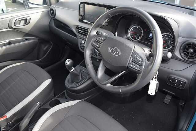 Hyundai i10 1.0 MPi SE Connect 5dr