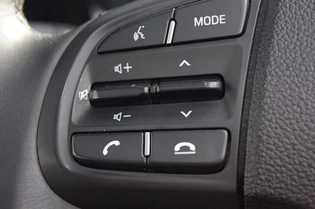 Hyundai i10 1.0 MPi SE Connect 5dr