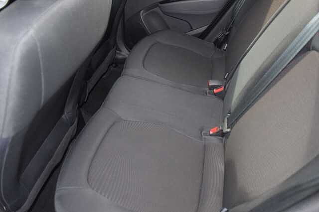 Hyundai i10 1.0 SE 5dr