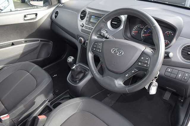 Hyundai i10 1.0 SE 5dr
