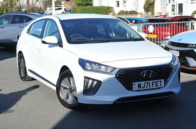 Hyundai IONIQ 1.6 GDi Hybrid Premium 5dr DCT