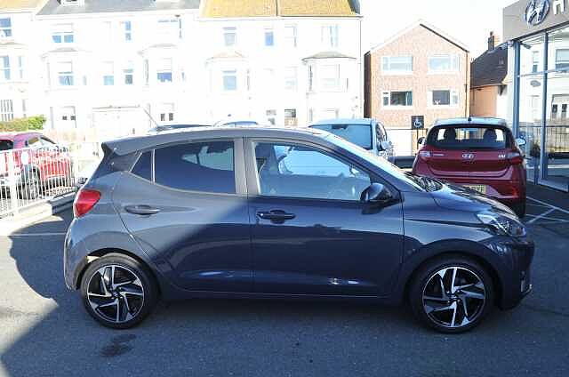 Hyundai i10 1.2 MPi Premium 5dr