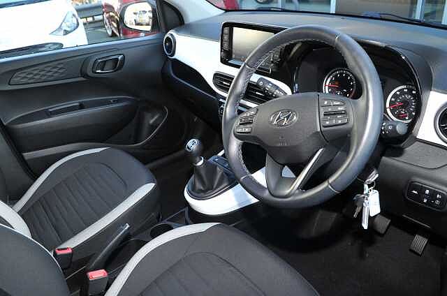 Hyundai i10 1.2 MPi Premium 5dr