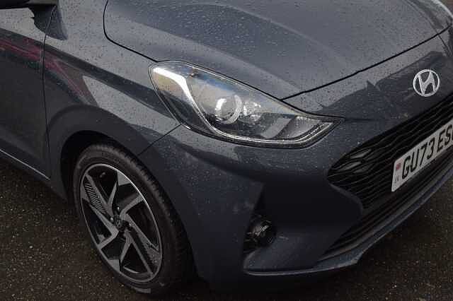 Hyundai i10 1.0 MPi Premium 5dr Auto