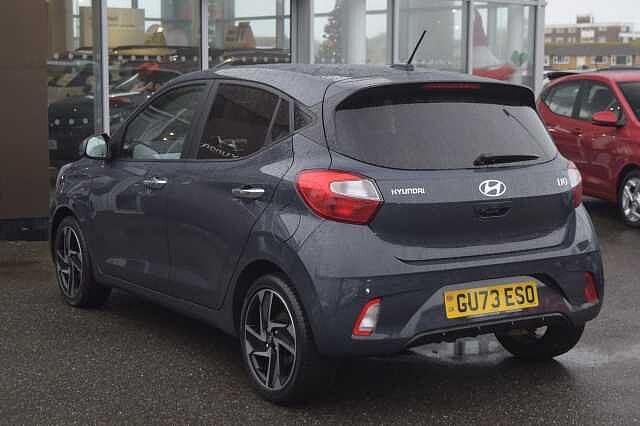 Hyundai i10 1.0 MPi Premium 5dr Auto