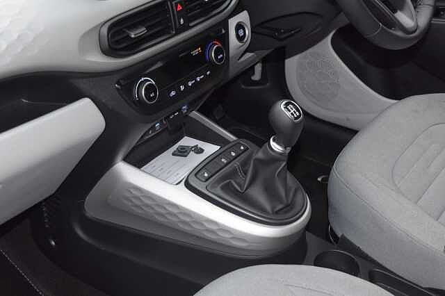 Hyundai i10 1.2 [79] Premium 5dr [Nav]