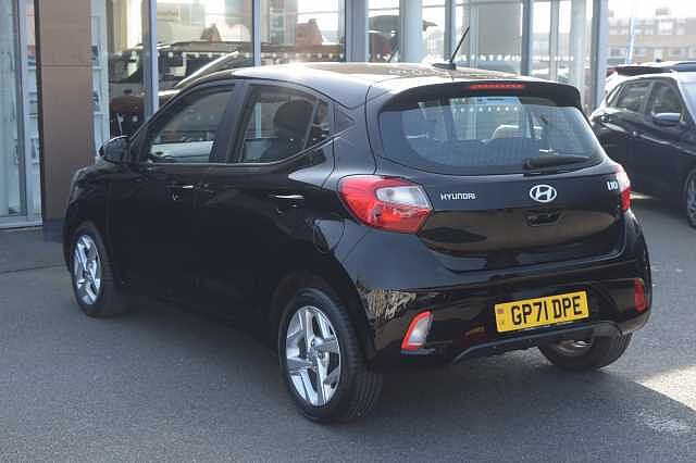 Hyundai i10 1.0 MPi SE Connect 5dr