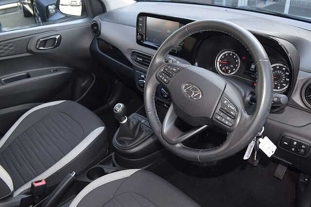 Hyundai i10 1.0 MPi SE Connect 5dr