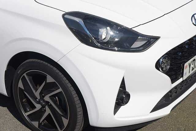 Hyundai i10 1.0 MPi Premium 5dr Auto
