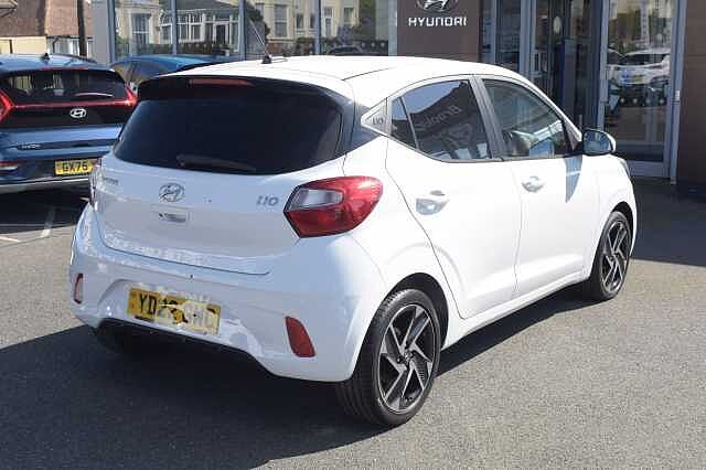 Hyundai i10 1.0 MPi Premium 5dr Auto