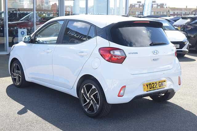 Hyundai i10 1.0 MPi Premium 5dr Auto