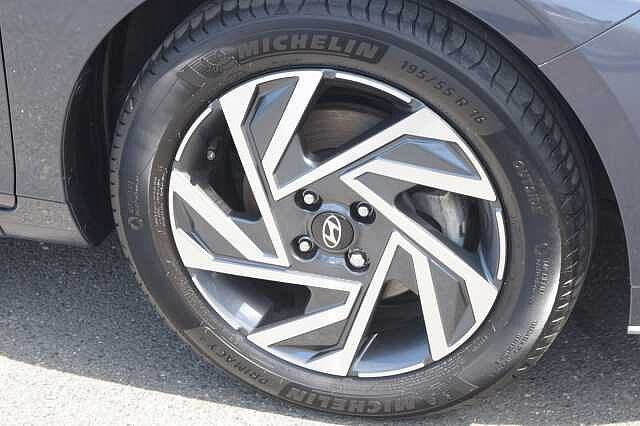 Hyundai i20 1.0T GDi Advance 5dr