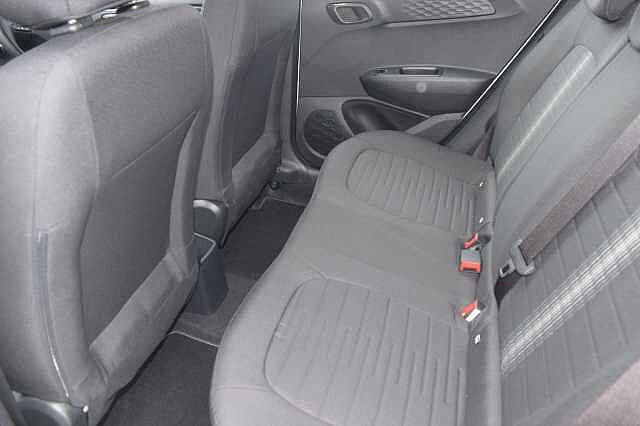 Hyundai i10 1.2 Advance 5dr