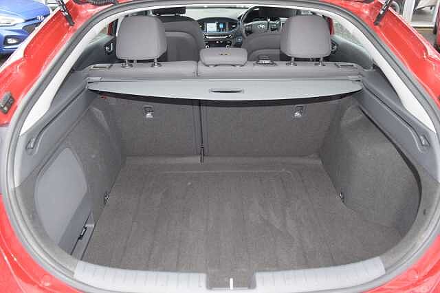 Hyundai IONIQ 1.6 GDi Hybrid Premium 5dr DCT