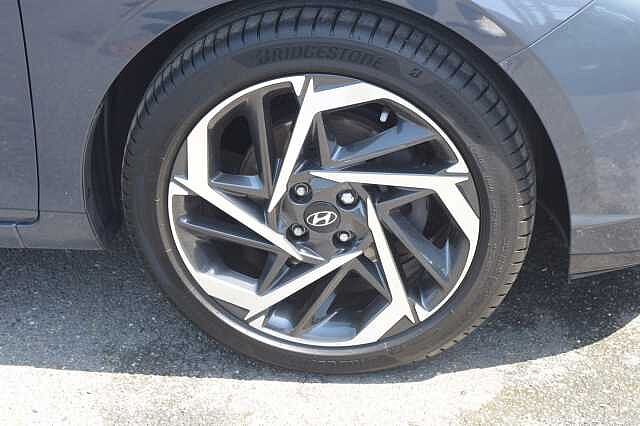 Hyundai i20 1.0T GDi 48V MHD Premium 5dr