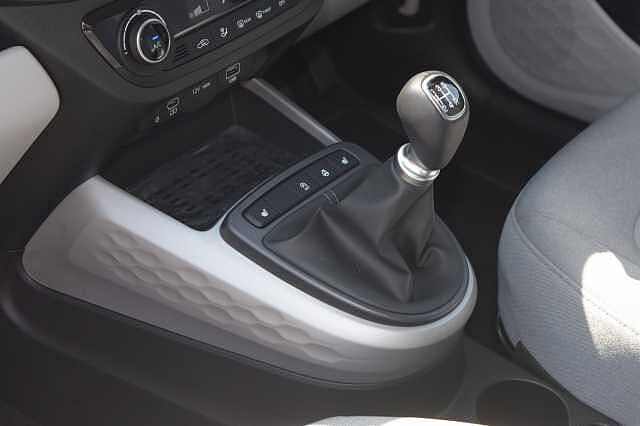 Hyundai i10 1.0 MPi Premium 5dr