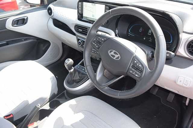 Hyundai i10 1.0 MPi Premium 5dr