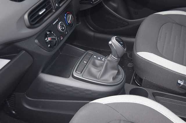 Hyundai i10 1.2 [79] Advance 5dr Auto [Nav]