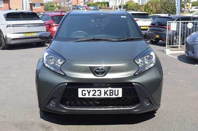 Toyota AYGO X 1.0 VVT-i Edge 5dr Green