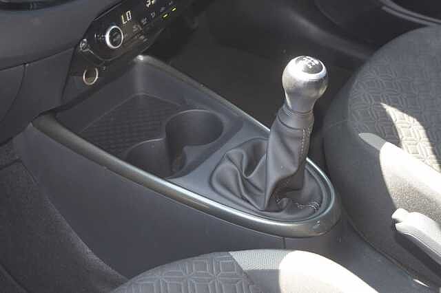 Toyota AYGO X 1.0 VVT-i Edge 5dr Green