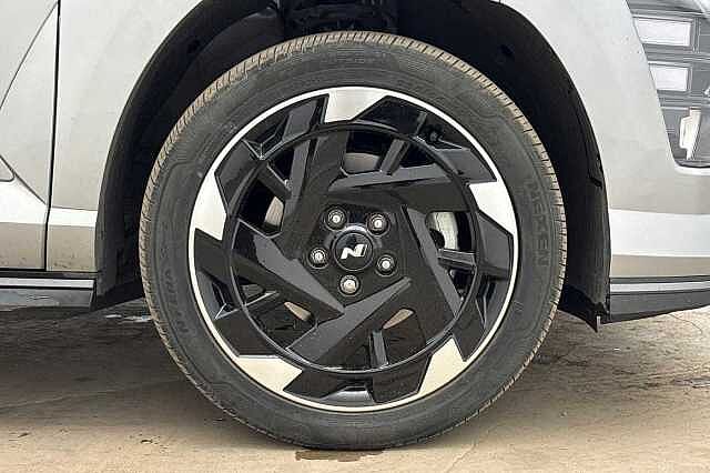 Hyundai KONA 160kW N Line 65kWh 5dr Auto Silver
