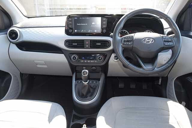 Hyundai i10 1.0 MPi Premium 5dr